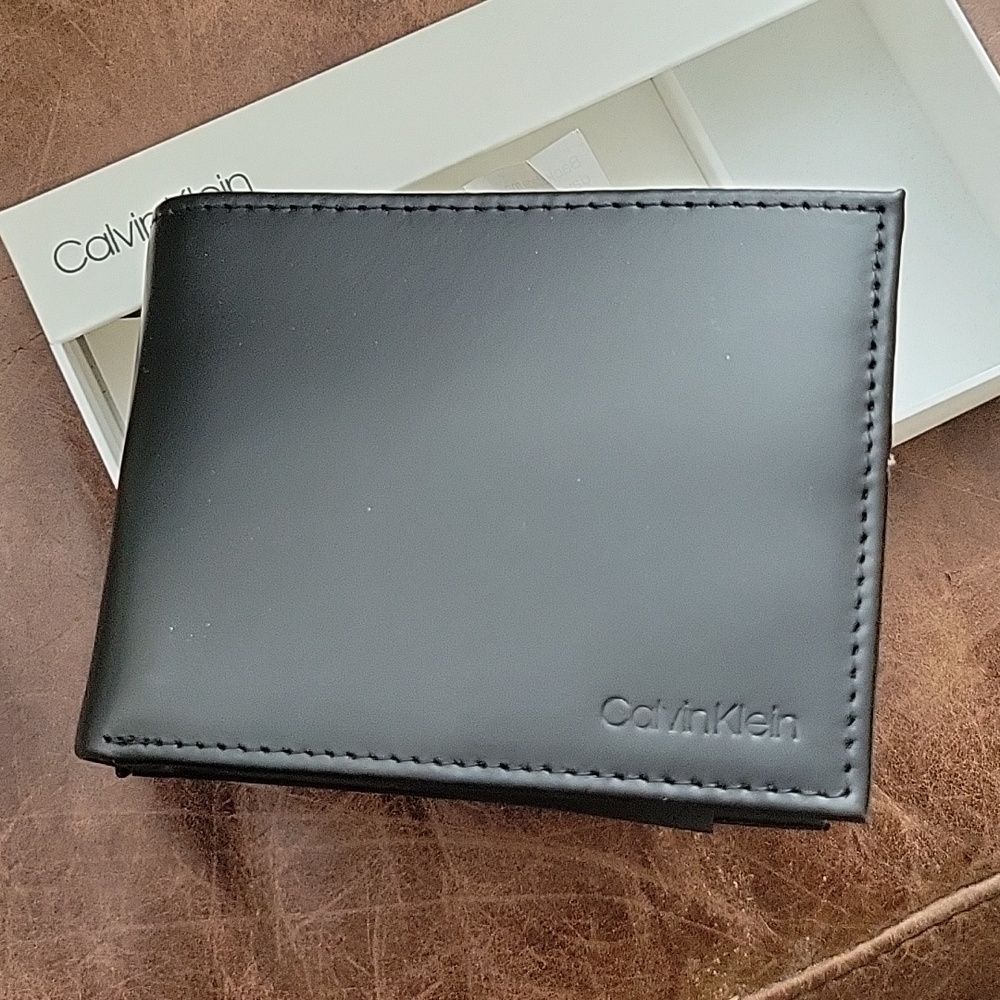 Calvin Klein mens wallet - Picture 4 of 5